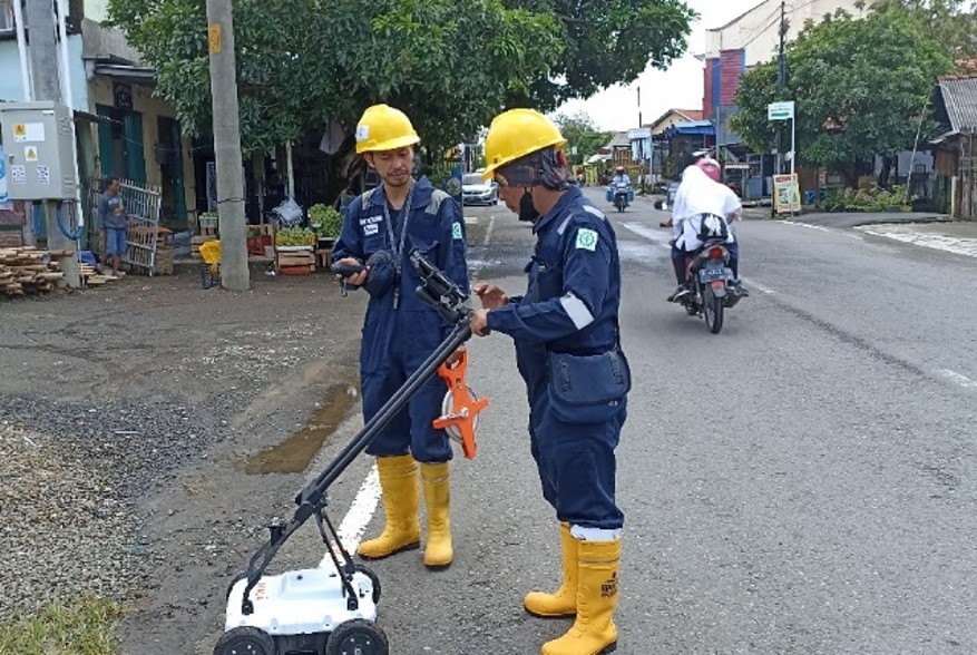 PT. Prihaditama Konsultan Geoscience hub: 0852-9414-9948 penyedia jasa survey GPR, Geolistrik, Geomagnet, Gravitasi, Survey Hidrography, & marine geophysics.